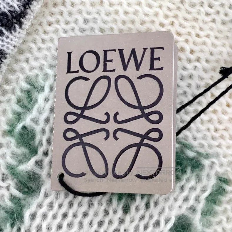 Loewe Loewe White Logo Flower Embroidered Mohair V-Neck Long Sle Size XS / US 0-2 / IT 36-38 - 8 Thumbnail