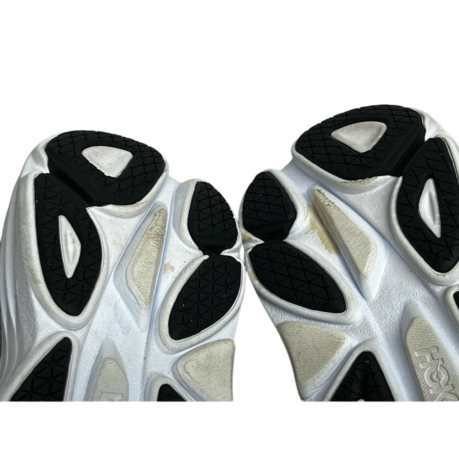 Hoka Hoka One One Womens Bondi 8 Black Running Shoes 6B WORN 3X Size US 6 / IT 36 - 9 Thumbnail