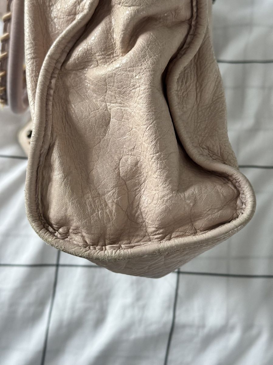 Balenciaga Vintage Balenciaga 00s City Bag Distressed Leather Handbag Size ONE SIZE - 22 Thumbnail