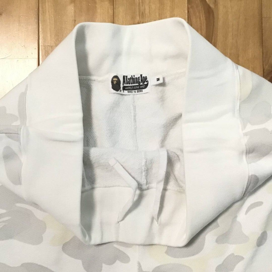 Bape 💫Glow in the dark💫 BAPE city camo sweat shorts APE ★size M Size US 32 / EU 48 - 7 Thumbnail