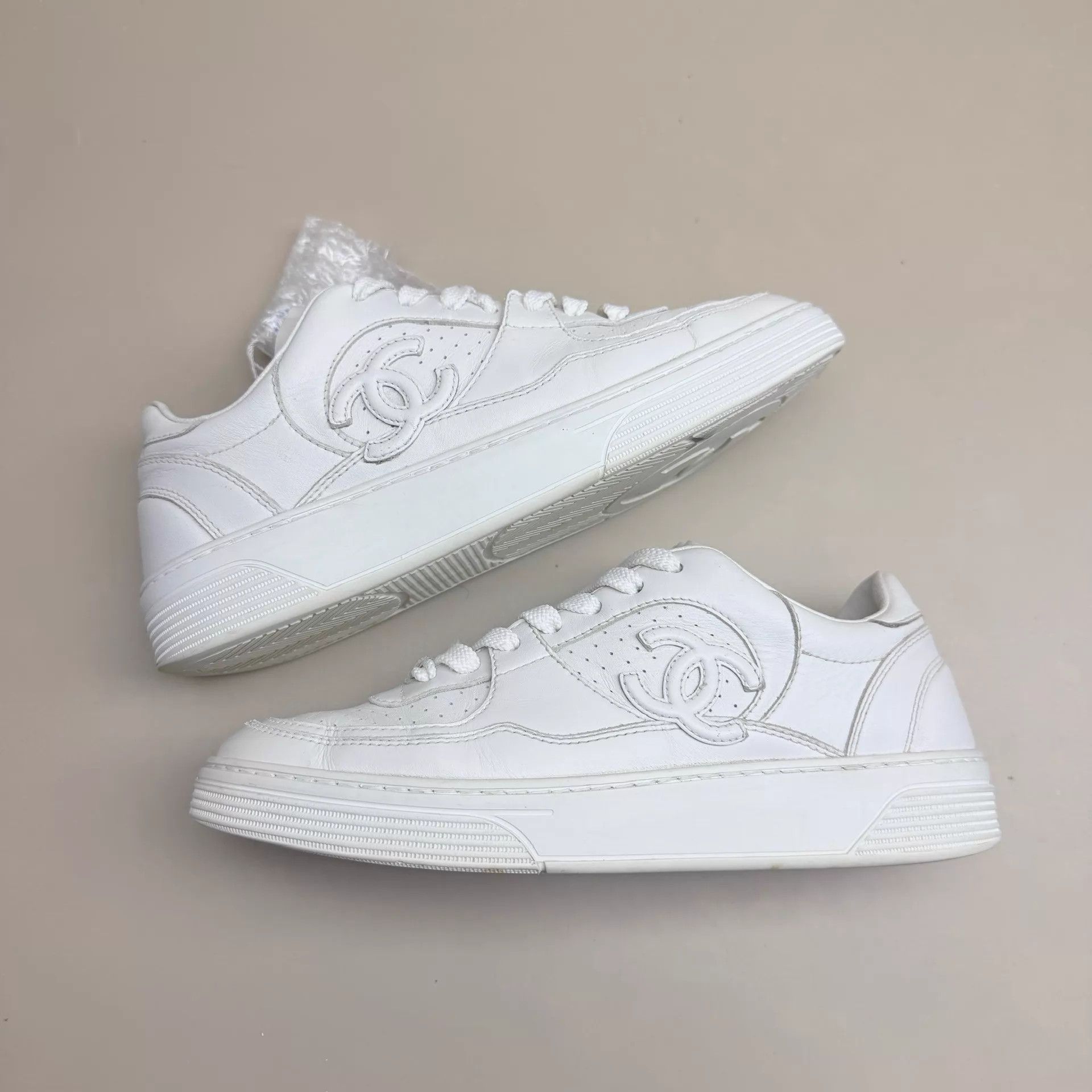 Chanel CHANEL 23A White CC AF Casual Sneakers 36 95New Size US 5.5 / IT 35.5 - 5 Thumbnail