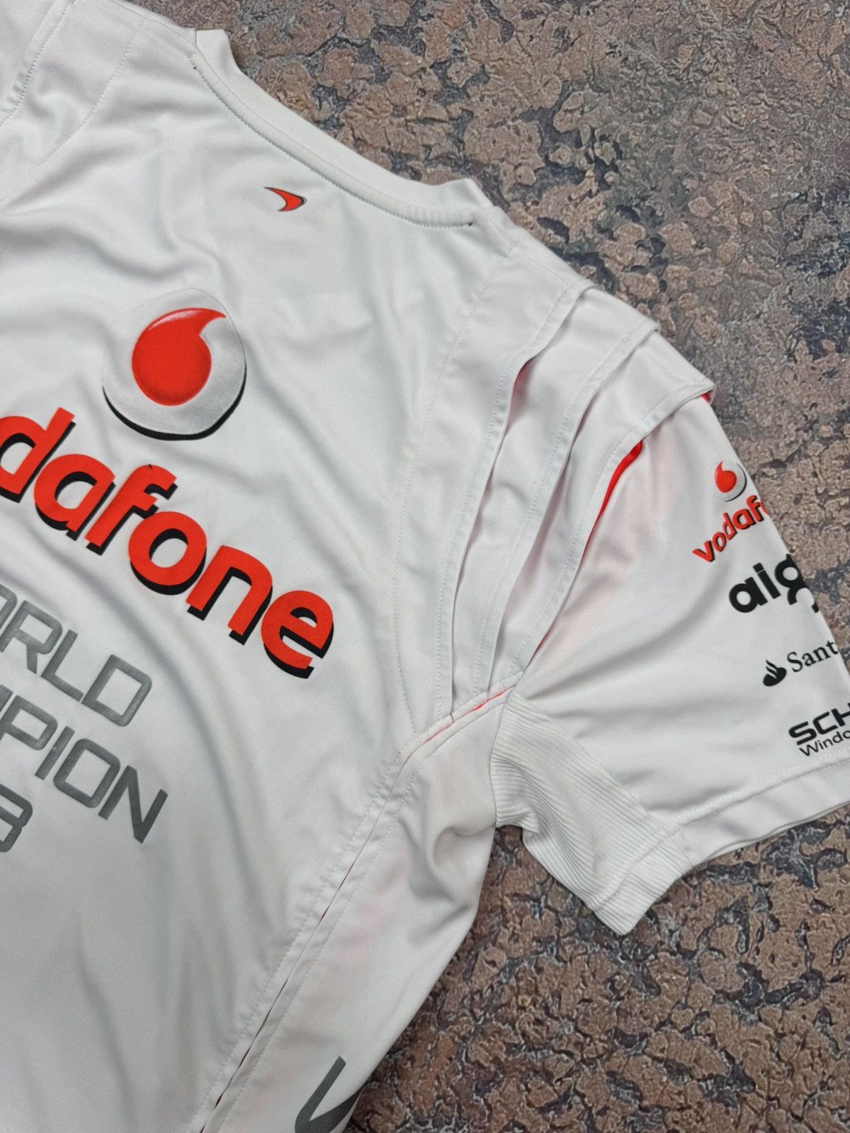 Mercedes-Benz Vodafone Mercedes Benz McLaren F1 Racing Team T-Shirt Jersey Size US S / EU 44-46 / 1 - 14 Thumbnail