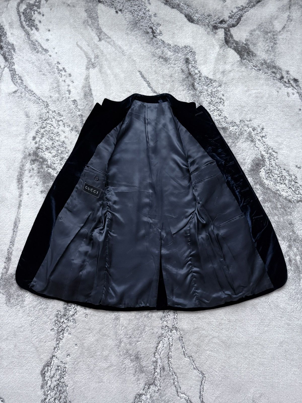 Gucci A/W 1996 Gucci Tom Ford Velvet Jacket Size 50R - 8 Thumbnail