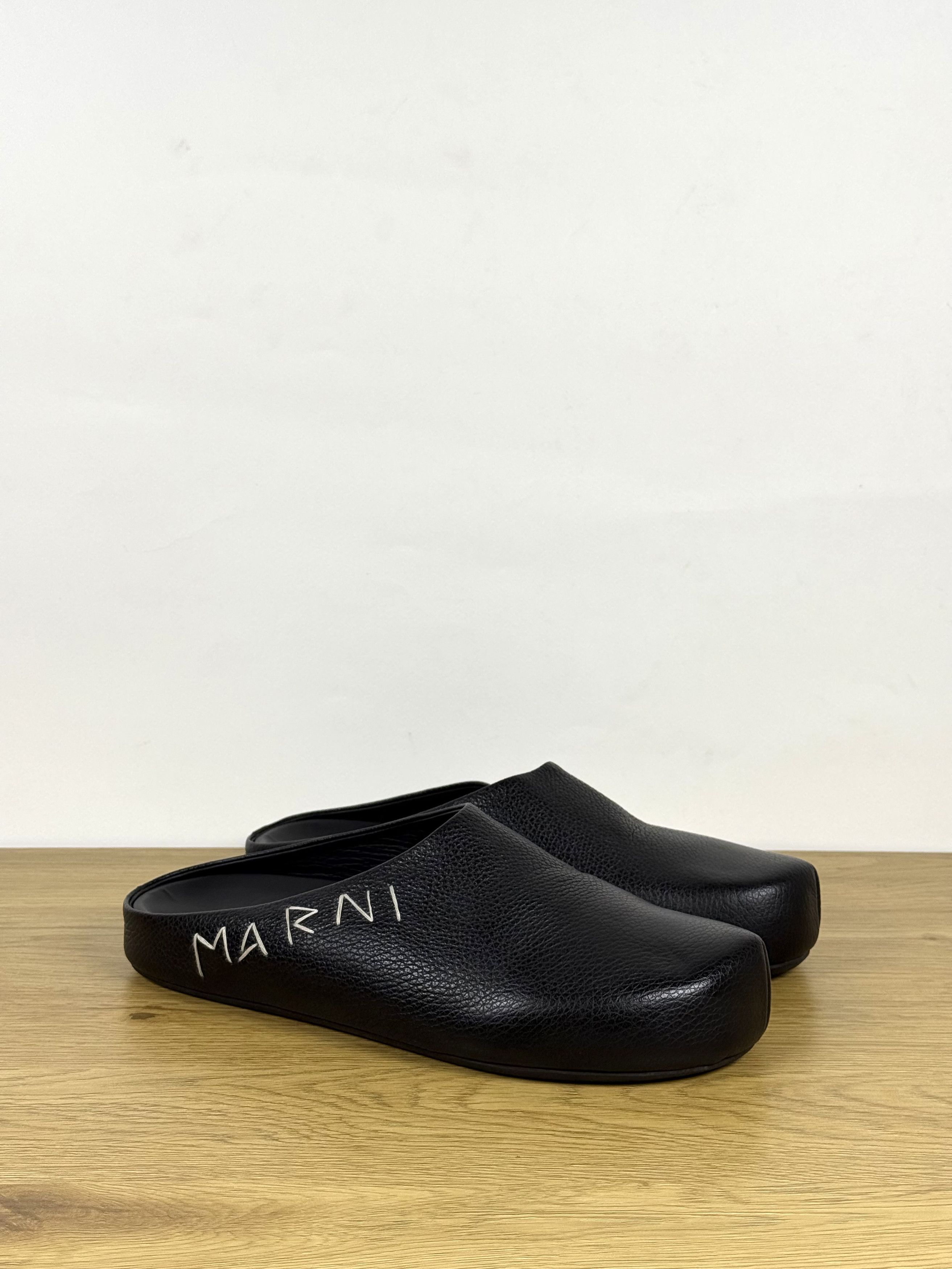 Marni Marni Fussbett Sabot 'Black Logo Embroidered' Size US 10 / EU 43 - 1 Thumbnail