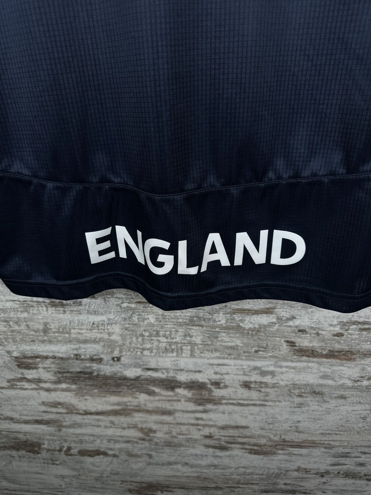 Umbro Mens Vintage Umbro England National Team T-shirt jersey Size US L / EU 52-54 / 3 - 14 Thumbnail