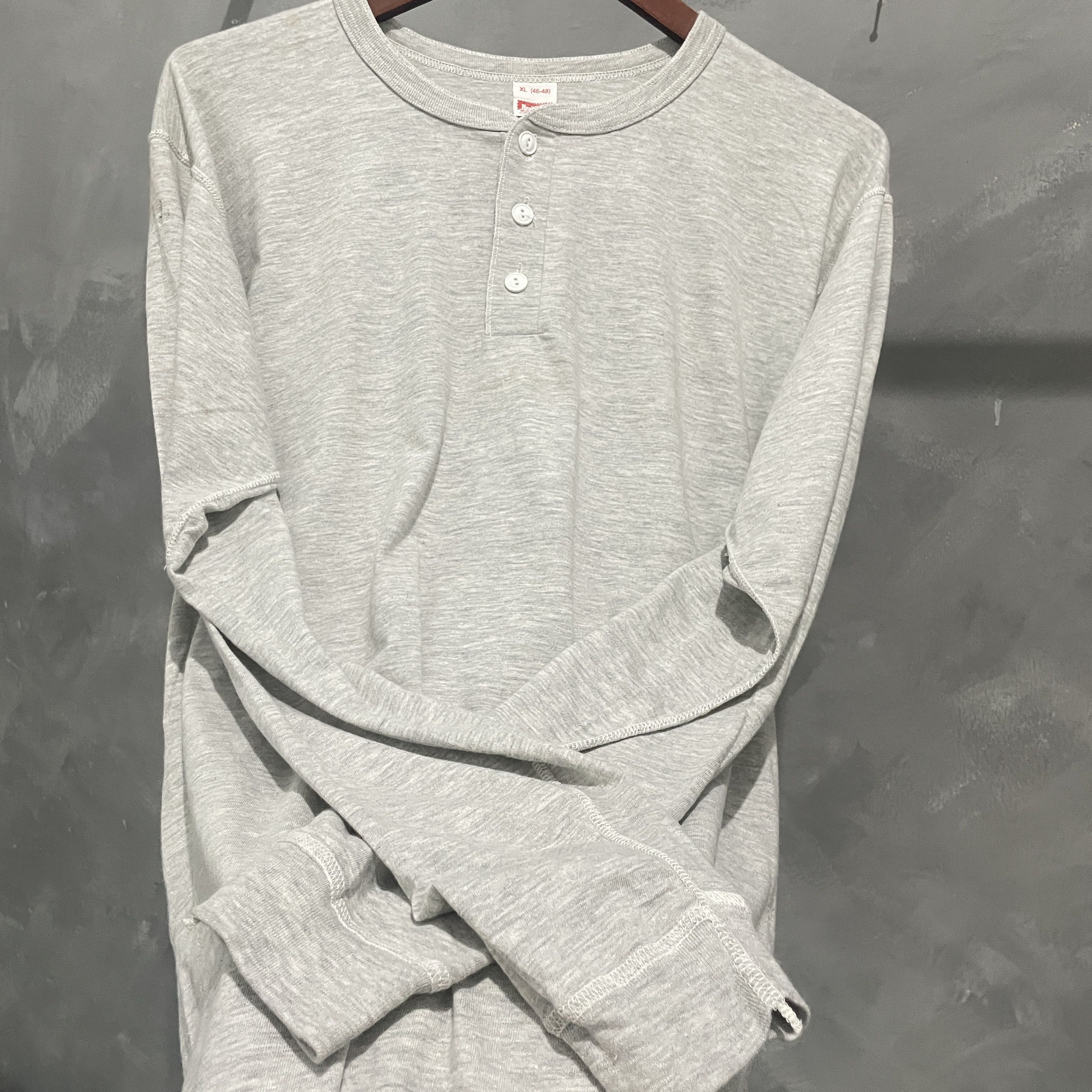 Vintage Vintage 70s Ash Grey Henley T Shirt Size US XL / EU 56 / 4 - 2 Thumbnail