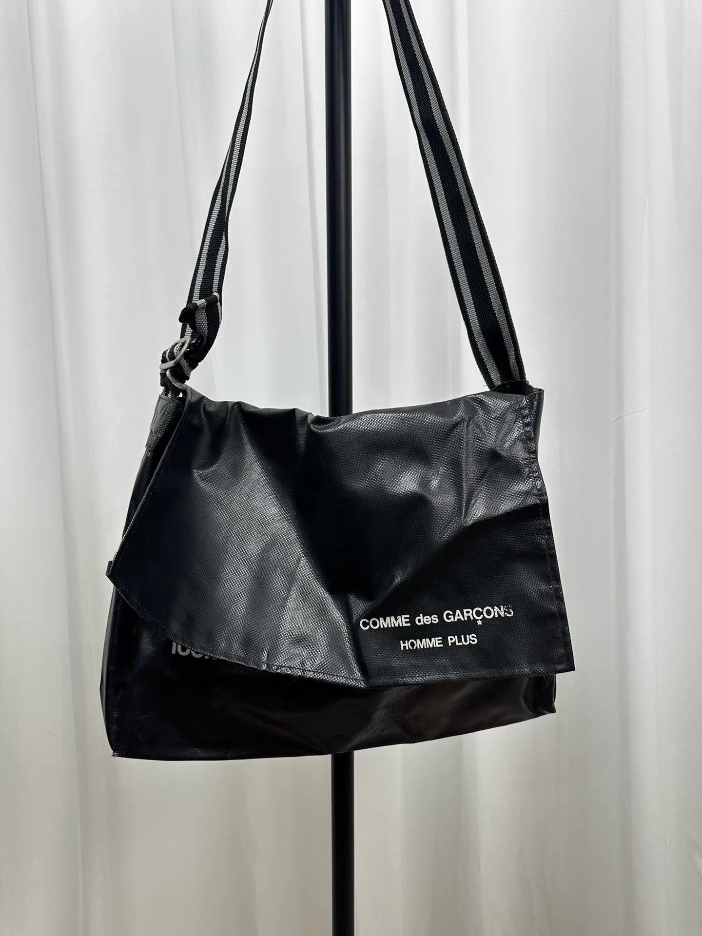 Comme des Garcons Homme Plus HUGE Black Shoulder Bag | Grailed