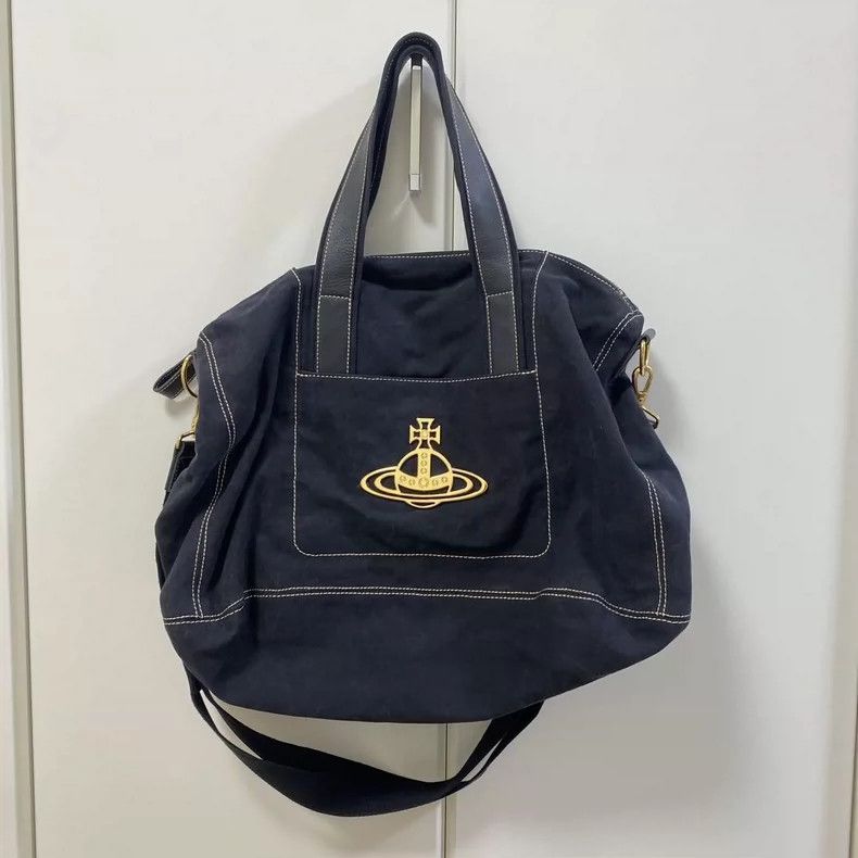 Vivienne Westwood Vivienne Westwood size os Used large water-washed cloth Sat Size ONE SIZE - 1 Thumbnail