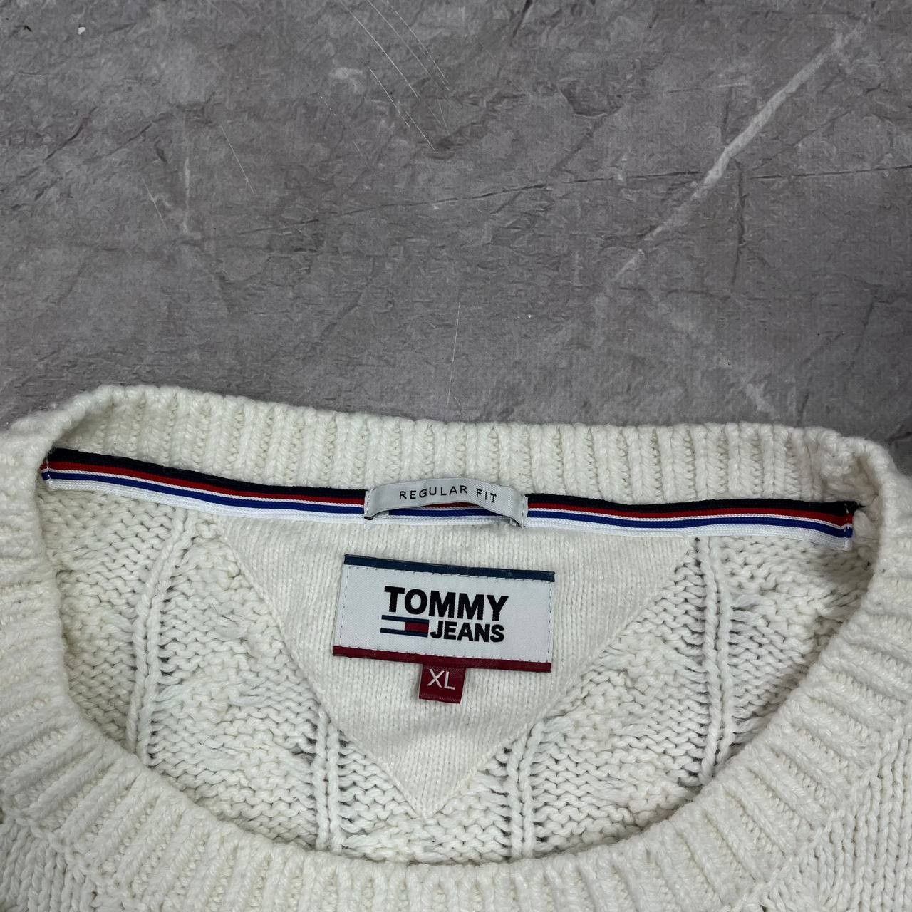 Tommy Hilfiger Mens Regular Fit Tommy Jeans Sweater Knitwear Jumper Size XL Size US XL / EU 56 / 4 - 13 Thumbnail