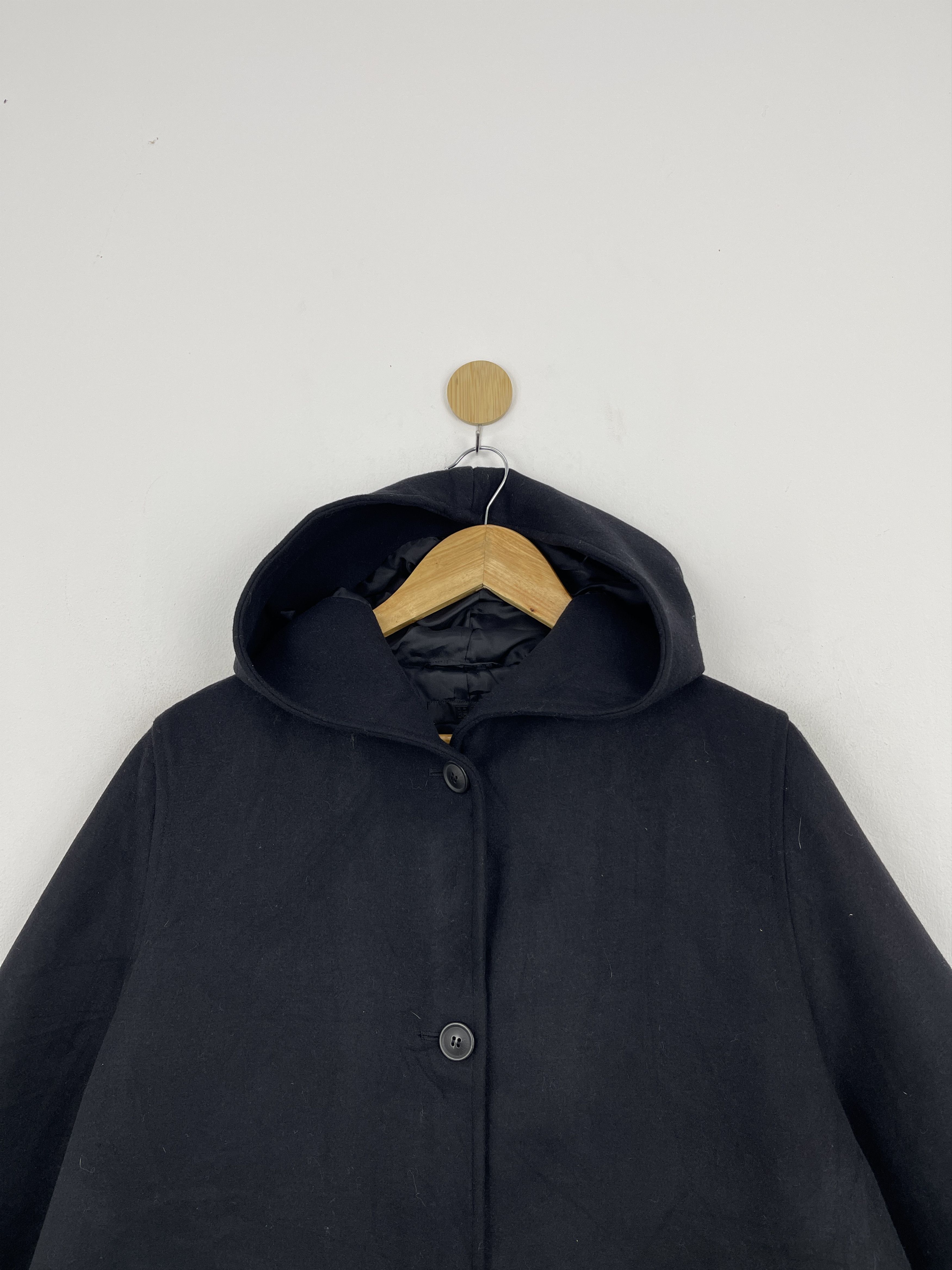 Japanese Brand Vintage Uniqlo Button Up Black Hooded Jacket JA0092 Size US L / EU 52-54 / 3 - 3 Thumbnail