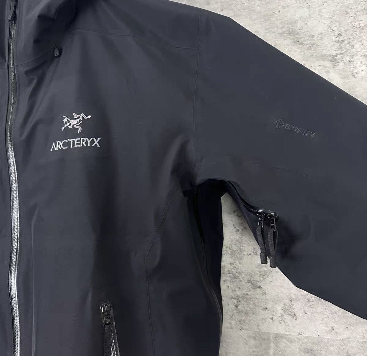 Arc'teryx Arc'teryx BETA LT JACKET Hard Shell Jacket J42 Size US XL / EU 56 / 4 - 4 Thumbnail