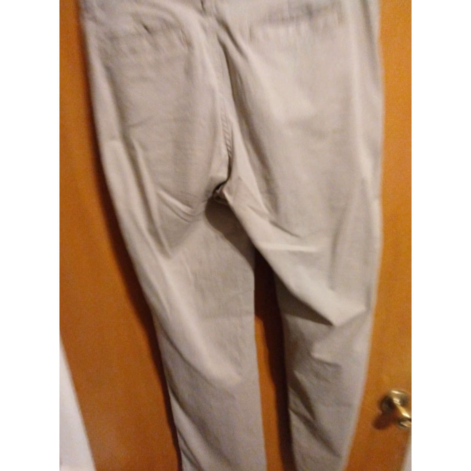 Lee **Lee Rider Women's Petite Size 8 Tan Cotton/Spandex Pants** User: Lee Rider Women's Petite Size 8 Tan Cotton/Spandex Pants Size 30" / US 8 / IT 44 - 5 Thumbnail