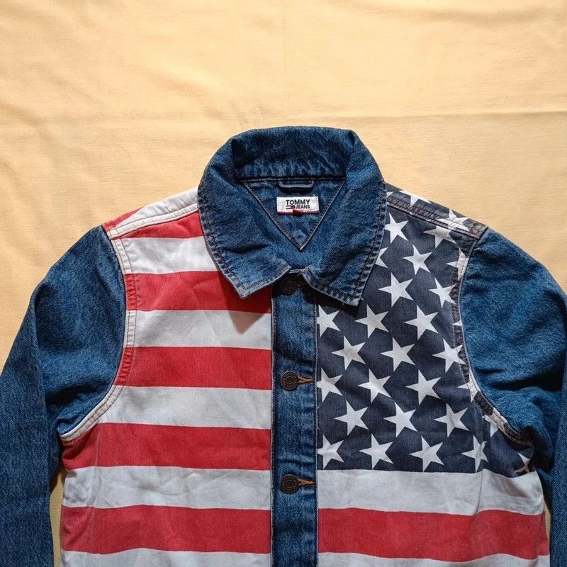 Tommy Hilfiger Tommy Hilfiger Jeans Denim Jacket Trucker USA Flag Size S Size S / US 4 / IT 40 - 3 Thumbnail