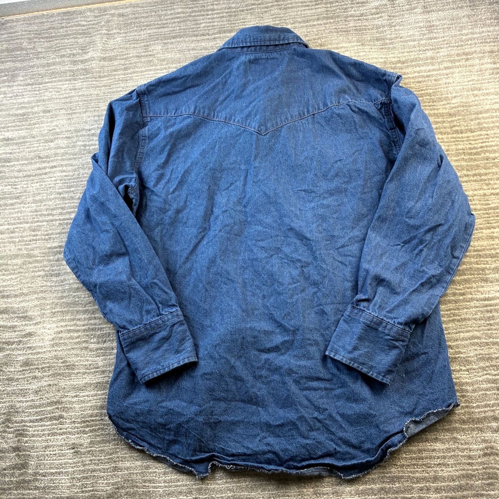 Wrangler VINTAGE Wrangler Shirt Mens Large Blue Denim Jean Pearl Snap Western Cowboy Size US L / EU 52-54 / 3 - 2 Thumbnail
