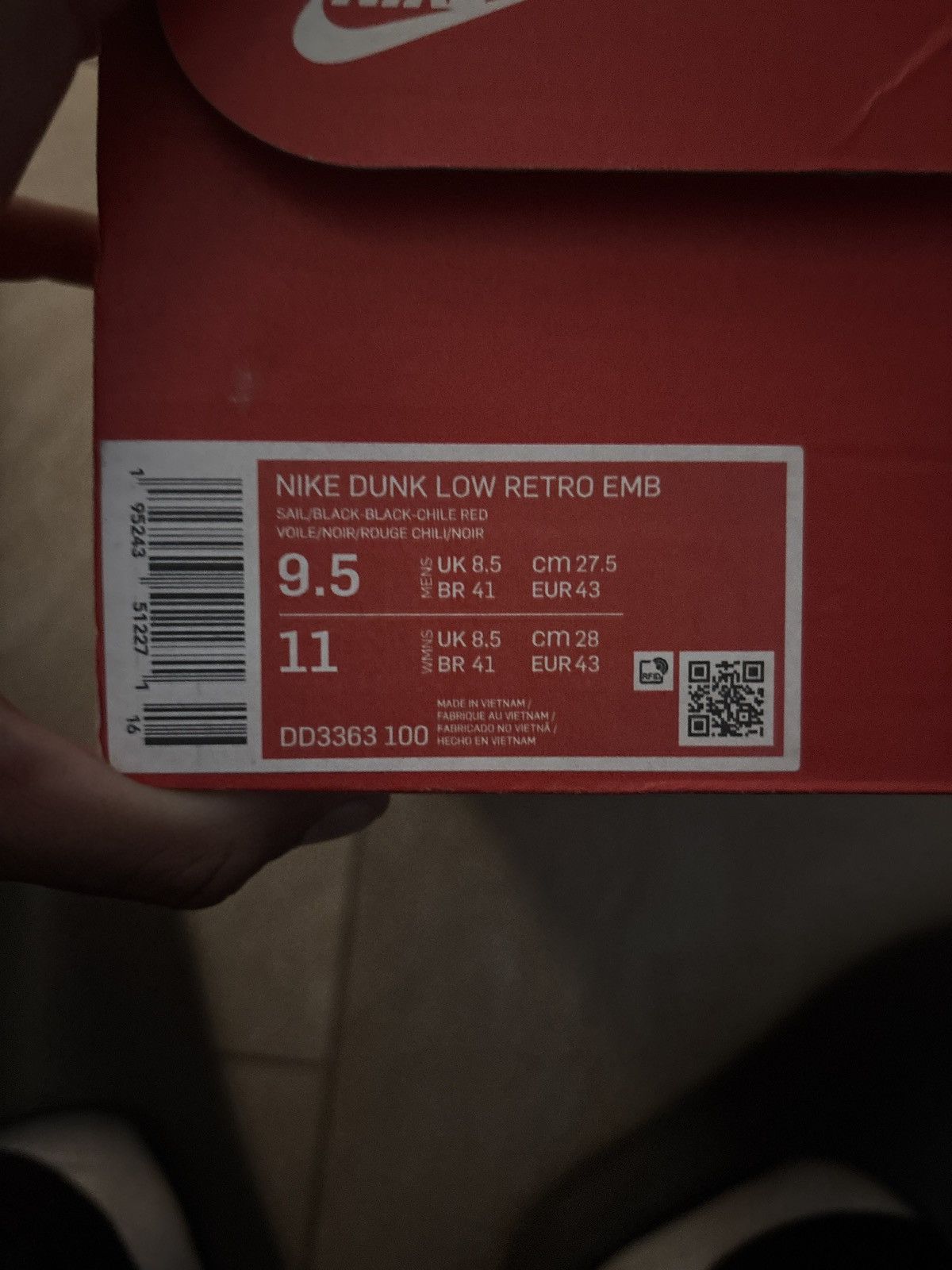 Nike Nike Dunk Low EMB x NBA 75th Anniversary - Bulls 2021 Size US 9.5 / EU 42-43 - 7 Thumbnail