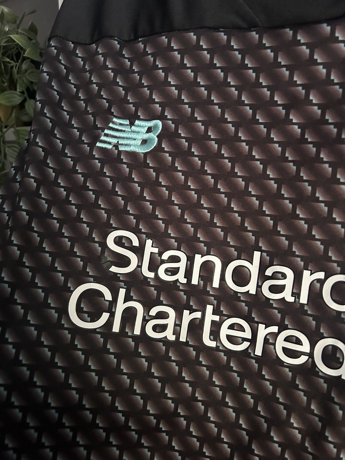 New Balance Fc Liverpool 2019/20 away soccer jersey Size US M / EU 48-50 / 2 - 5 Thumbnail