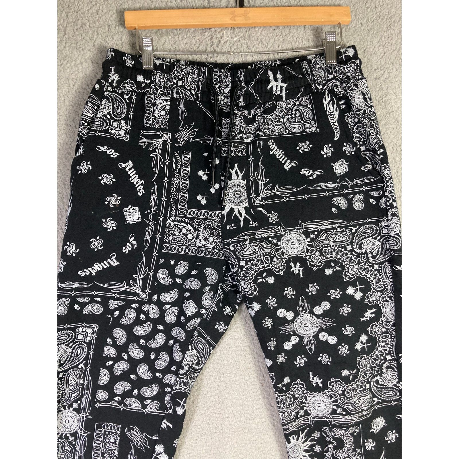 Forever 21 Forever 21 Men's Paisley Print Jogger Pants M Hot Wheels Size 32" / US 10 / IT 46 - 3 Thumbnail