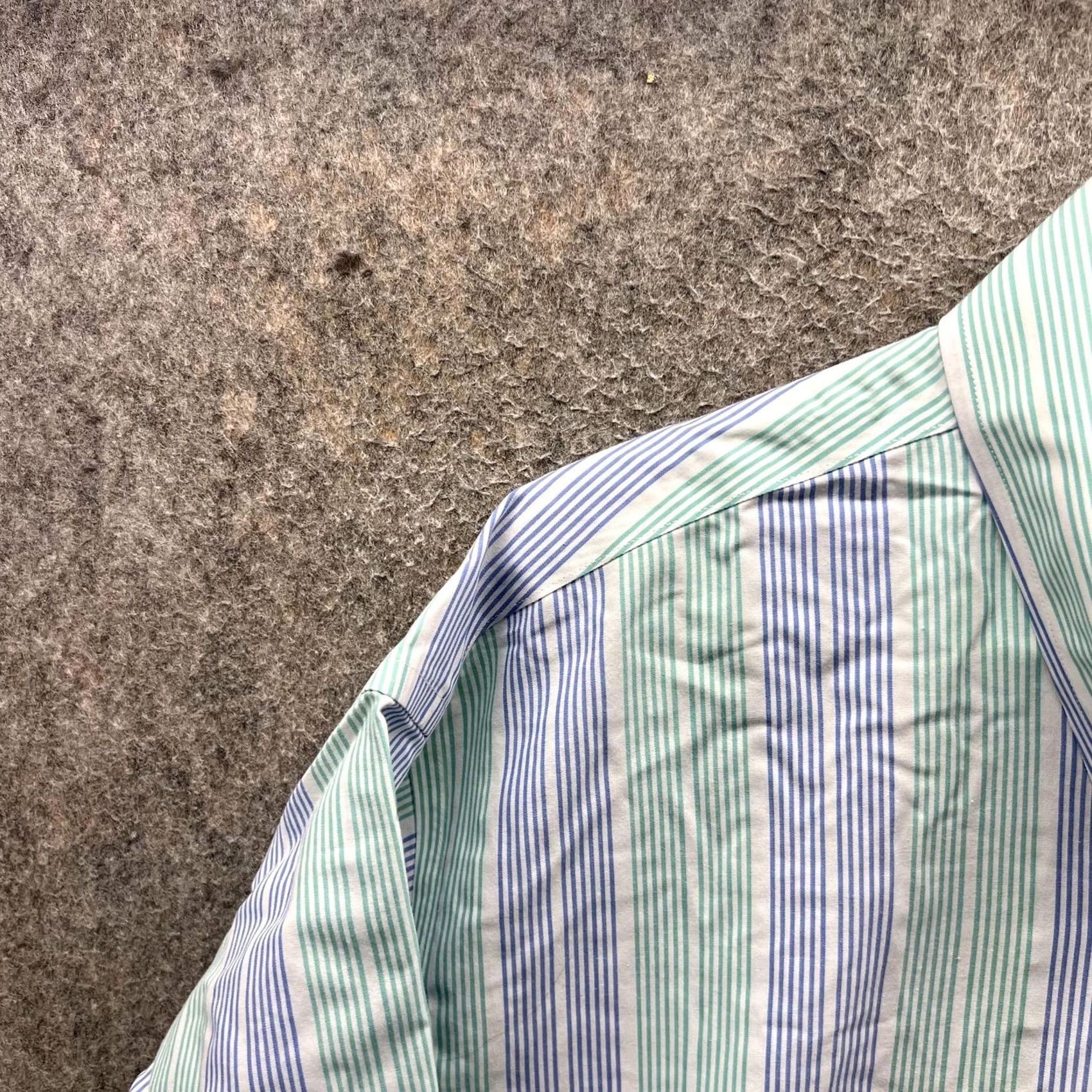 Brooks Brothers Brooks Brothers Shirt Mens Large Green Blue Stripe Button-Down Non-Iron Cotton Short Sleeve Pockets Size US L / EU 52-54 / 3 - 4 Thumbnail