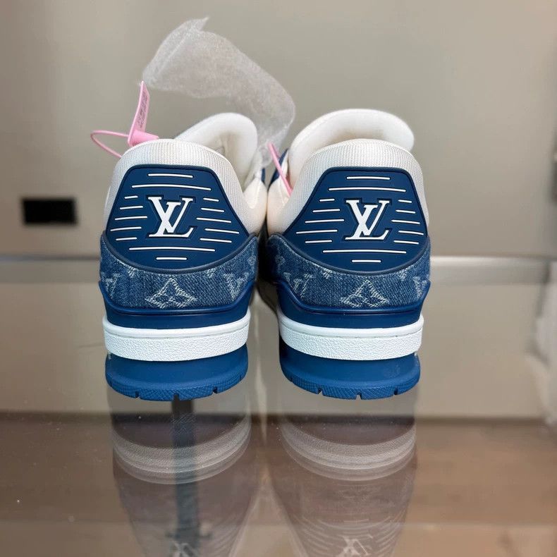 Louis Vuitton LV Louis Vuitton Trainer Sneakers Size UK8-2506 Size US 9 / EU 42 - 4 Thumbnail