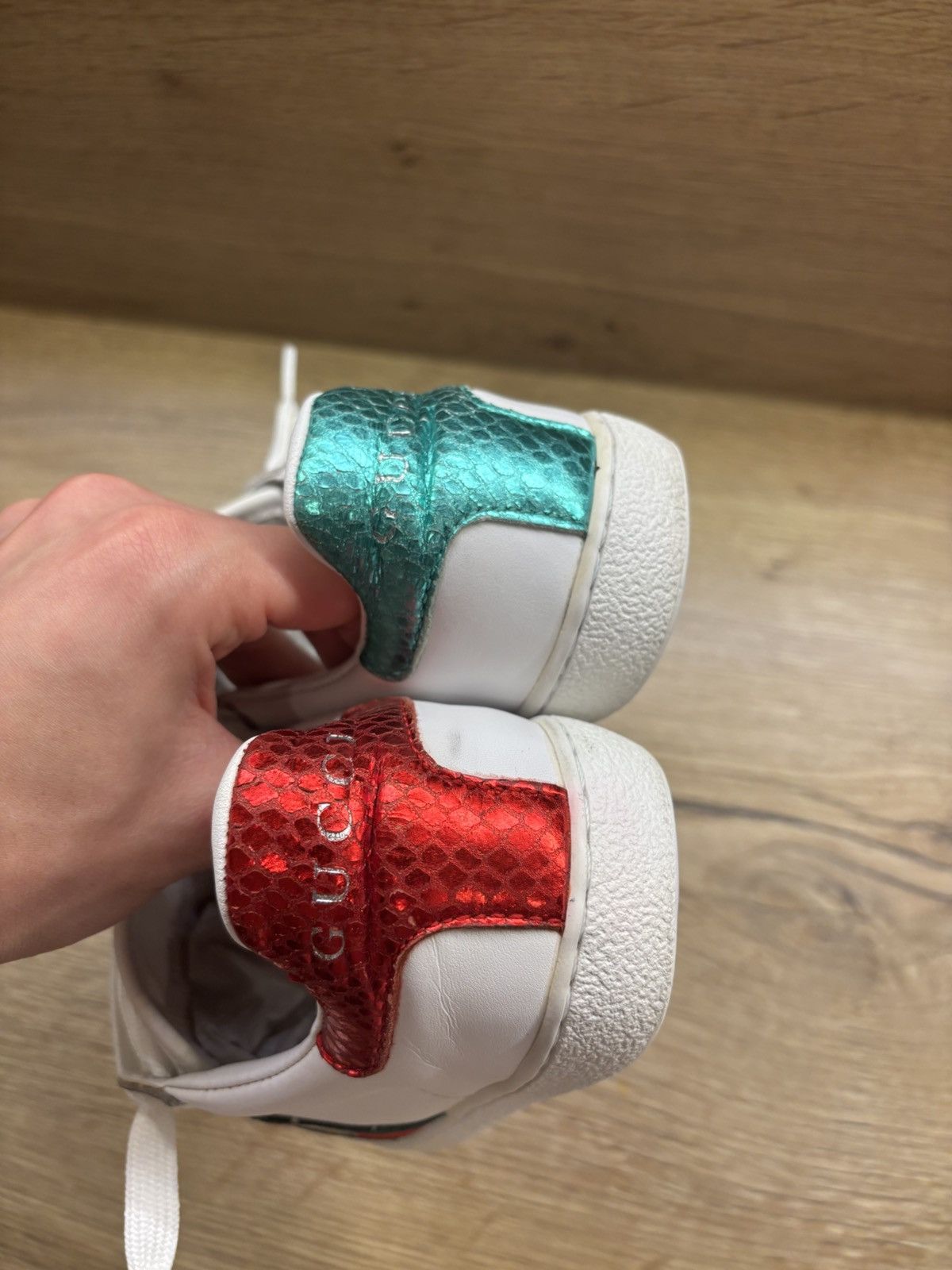 Gucci Gucci women’s casual shoes with little bee ZY209-1 Size US 7 / IT 37 - 13 Thumbnail