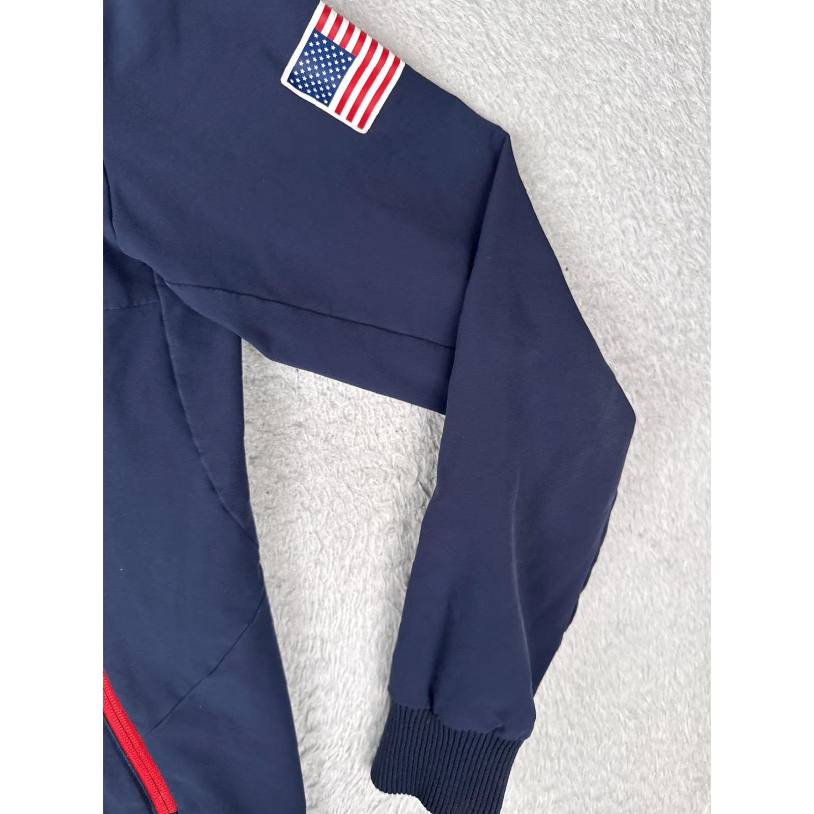 The North Face The North Face Jacket Womens Small Blue Red Hooded Pullover Anorak USA Flag Size S / US 4 / IT 40 - 2 Thumbnail