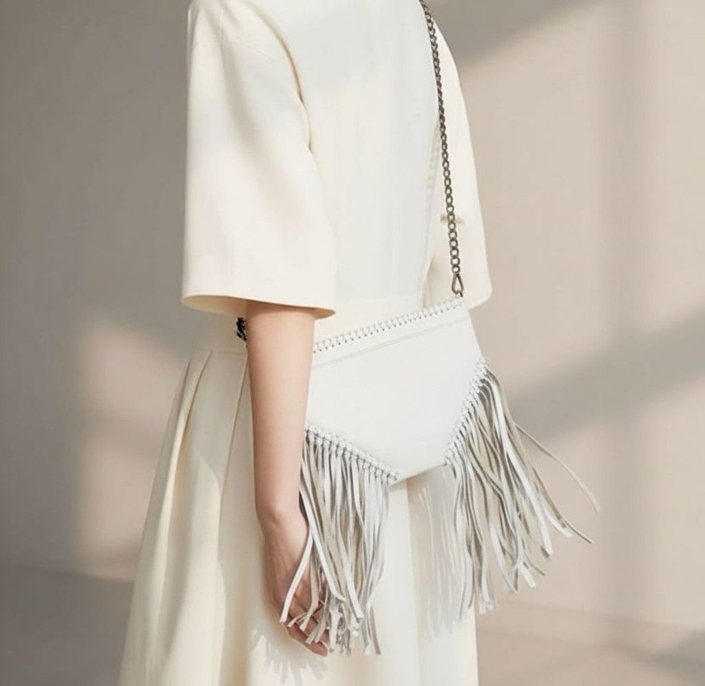 Other RAJ Imports R.A.J. white leather fringe tassel crossbody bag Size ONE SIZE - 1 Thumbnail