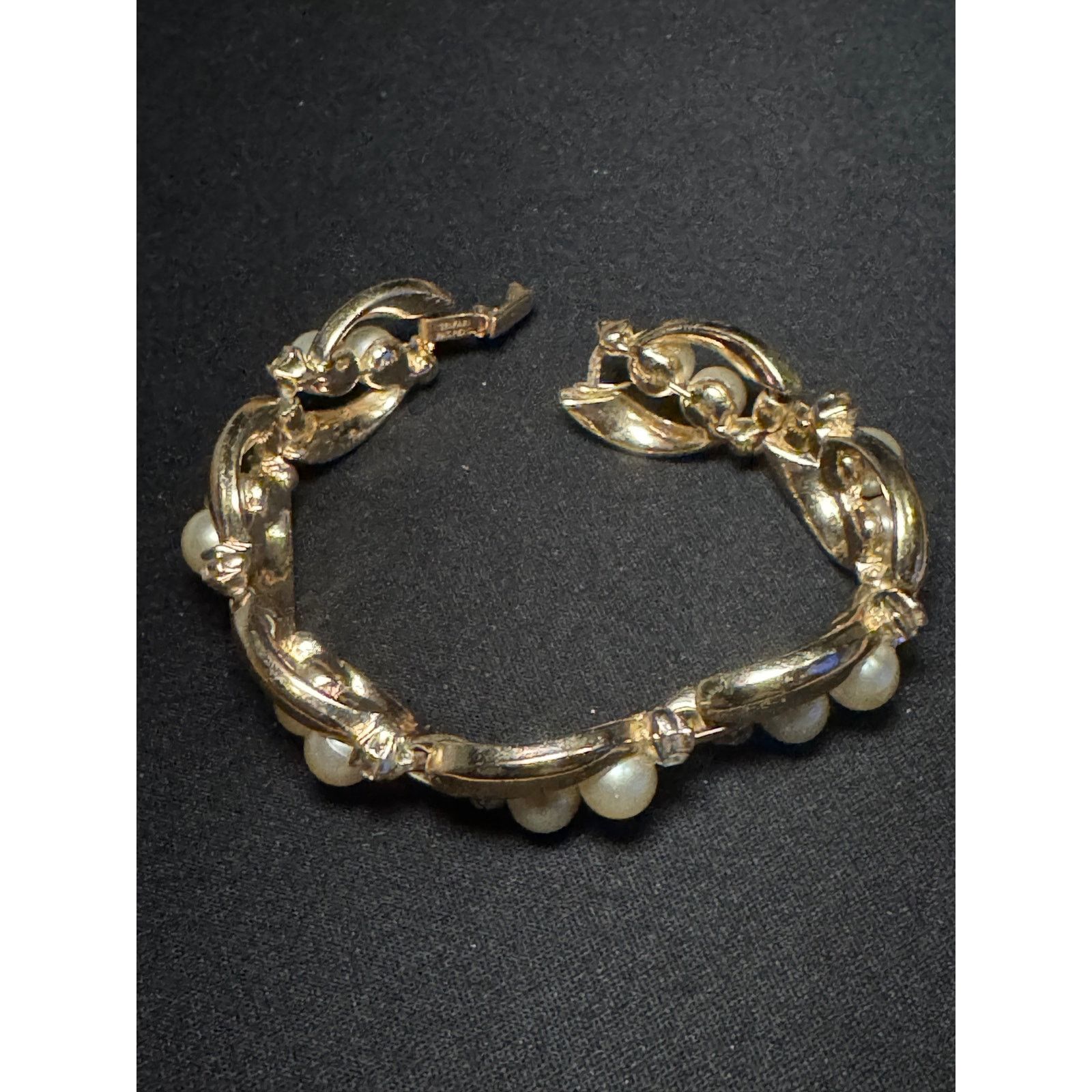 Other Vintage Trifari Faux Pearls CZ Fold Over Clasp Bracelet 6.75 Size ONE SIZE - 1 Thumbnail