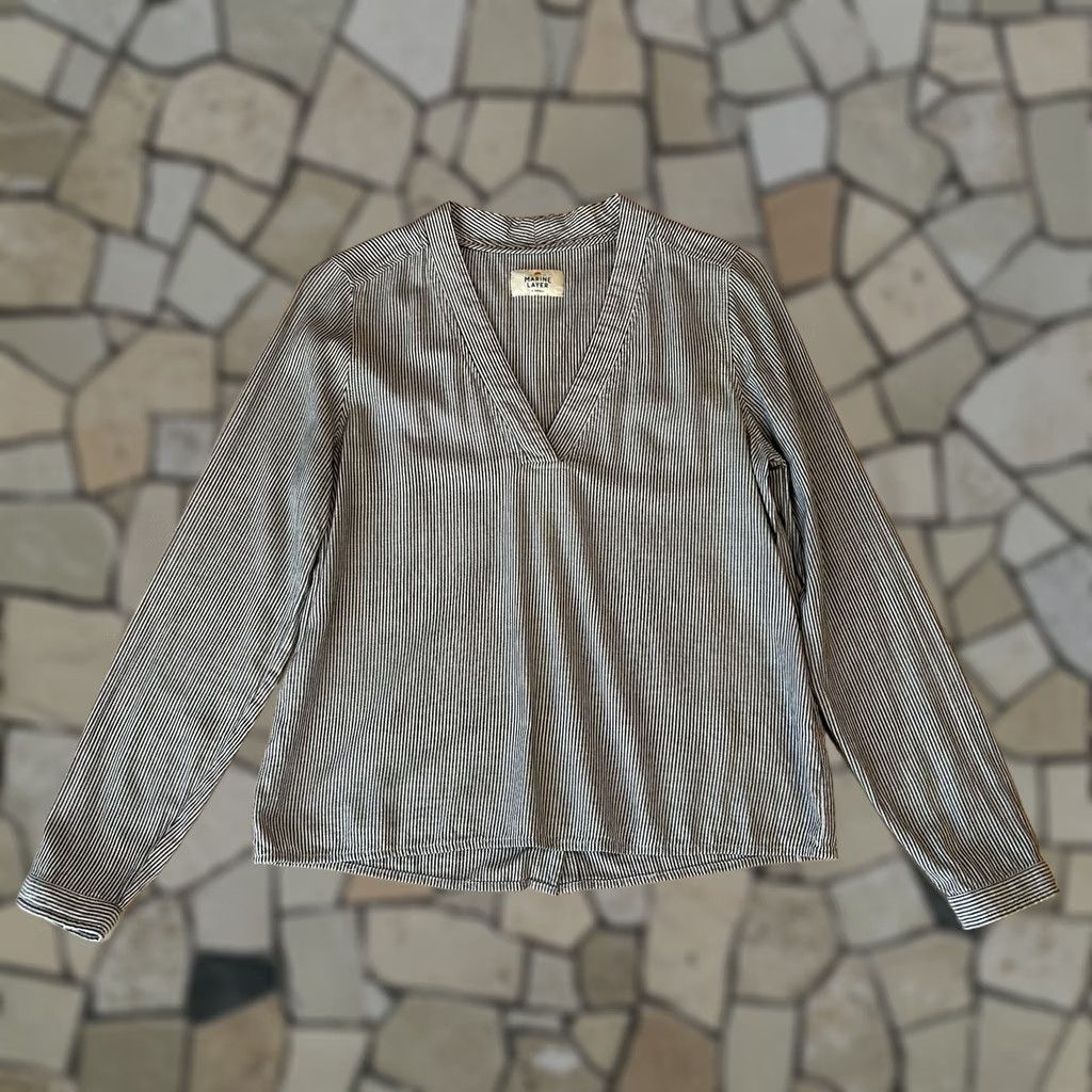 Marine Layer VINTAGE Marine Layer Blouse Tunic Long Sleeve V-Neck Striped XS Women’s Size XS / US 0-2 / IT 36-38 - 1 Thumbnail