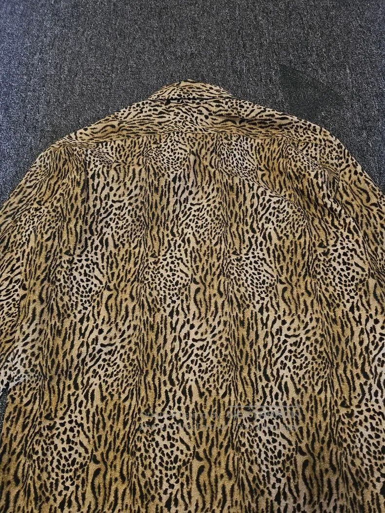 Saint Laurent Paris Saint Laurent Men's Leopard Print Shirt. Size US M / EU 48-50 / 2 - 5 Thumbnail