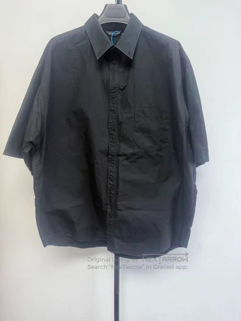 Balenciaga Balenciaga Size 39 Back Alphabet Printed Short Sleeve Shir Size US S / EU 44-46 / 1 - 1 Thumbnail