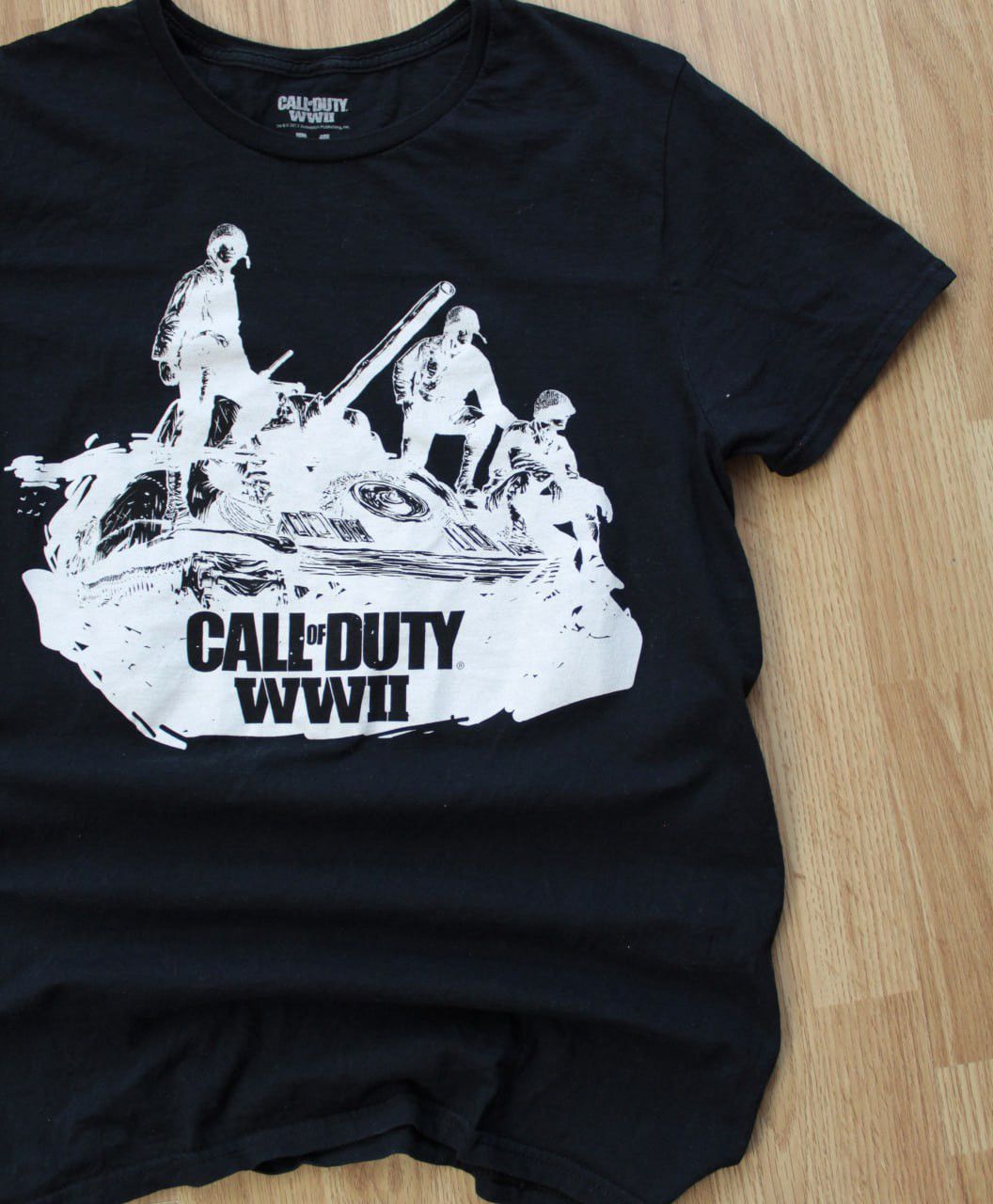 Vintage 🔥 Vintage Y2K Rare Call Of Duty World War II Game T Shirt Size US M / EU 48-50 / 2 - 2 Thumbnail
