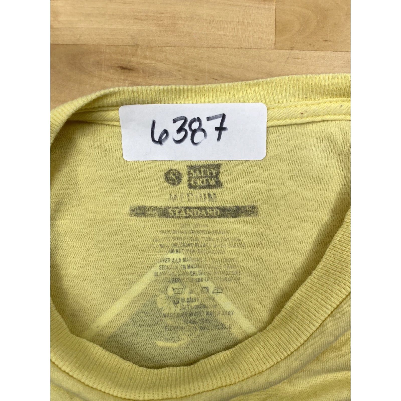 Vintage Salty Crew Sink or Swim T Shirt M Yellow Short Sleeve Crew Neck Men Regular Fit - Fish Size US M / EU 48-50 / 2 - 4 Thumbnail