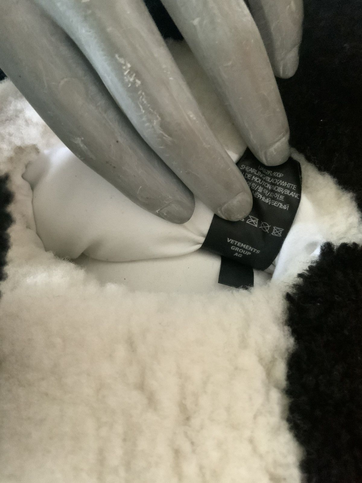Vetements FW21 VETEMENTS PANDA HUG ME LOUNGE SLIPPERS Size US 8.5 / EU 41-42 - 4 Thumbnail