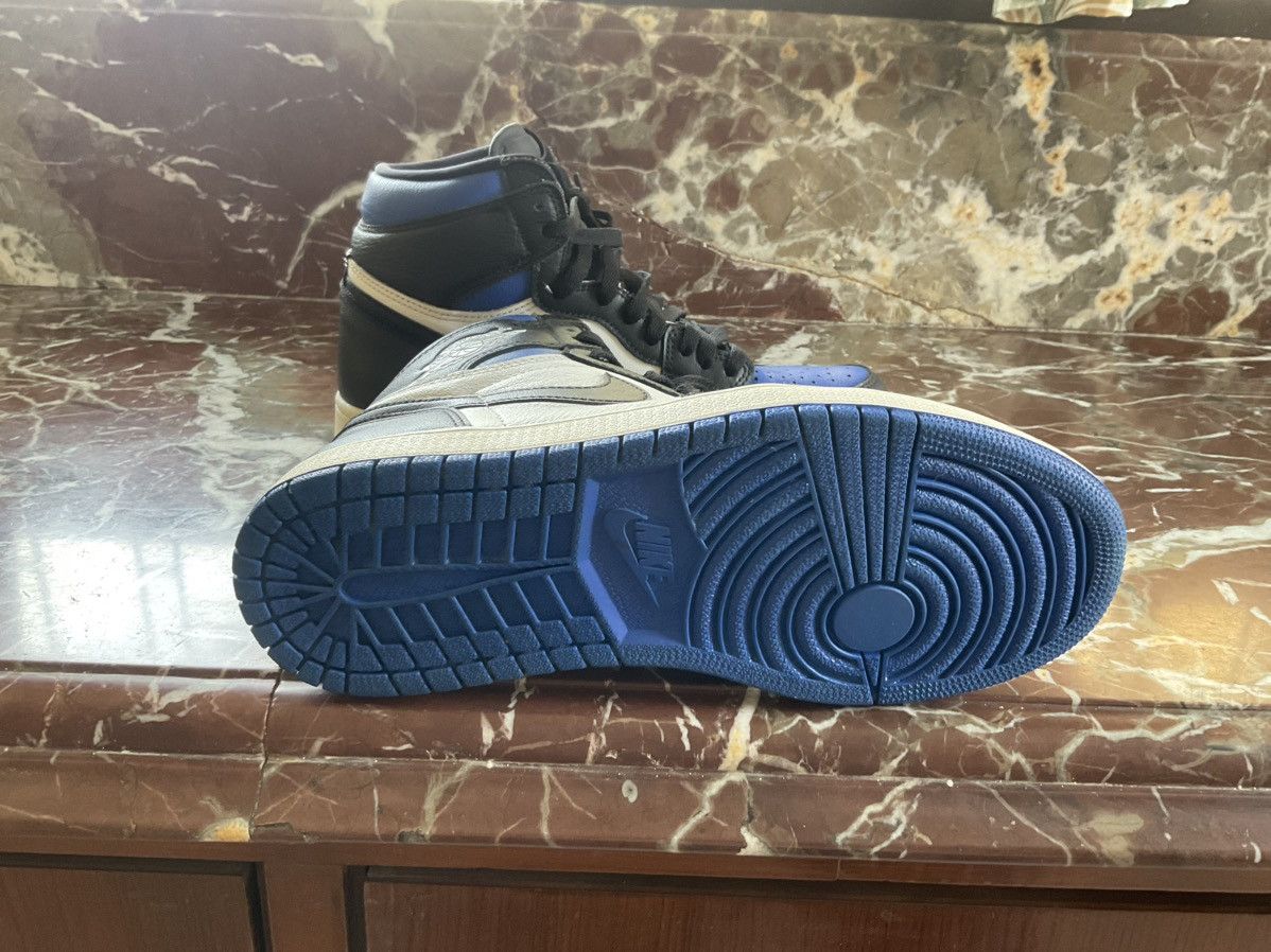 Jordan Brand × Nike Nike Air Jordan 1 Retro OG High Royal Toe 555088-041 Size US 8 / EU 41 - 9 Thumbnail