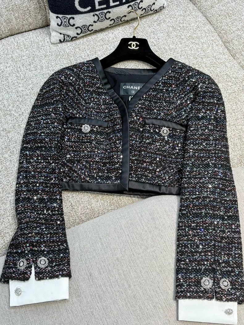 Chanel Chanel 20A popular black and silver illusion sequin short Size XS / US 0-2 / IT 36-38 - 4 Thumbnail
