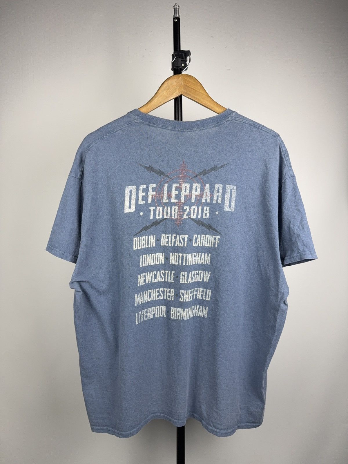 Def Leppard ⚡️Def Leppard 2018 Tour Rock Brigade Band T Shirt XL Size US XL / EU 56 / 4 - 2 Thumbnail