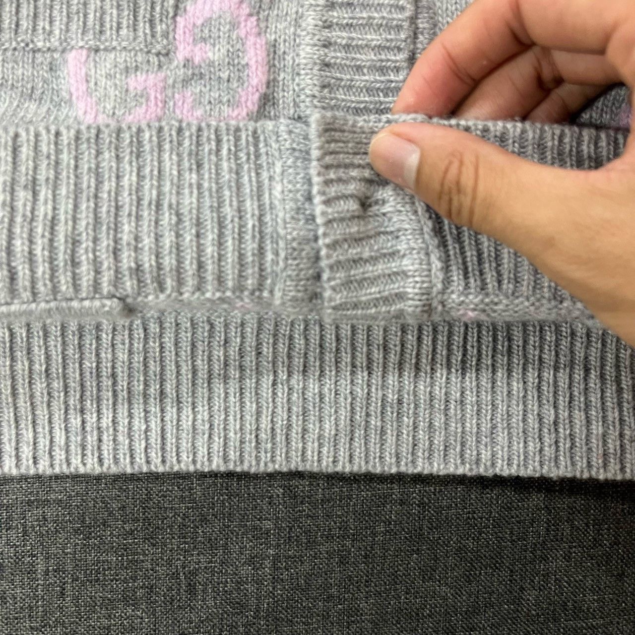 Gucci Gucci 24FW gray pink full print cardigan sweater 2501-Nexta Size US XXS / EU 40 - 3 Thumbnail