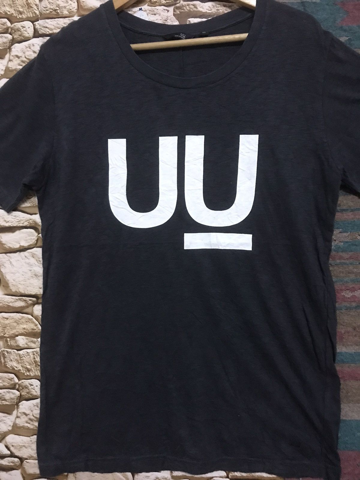 Uniqlo Undercover Big Logo