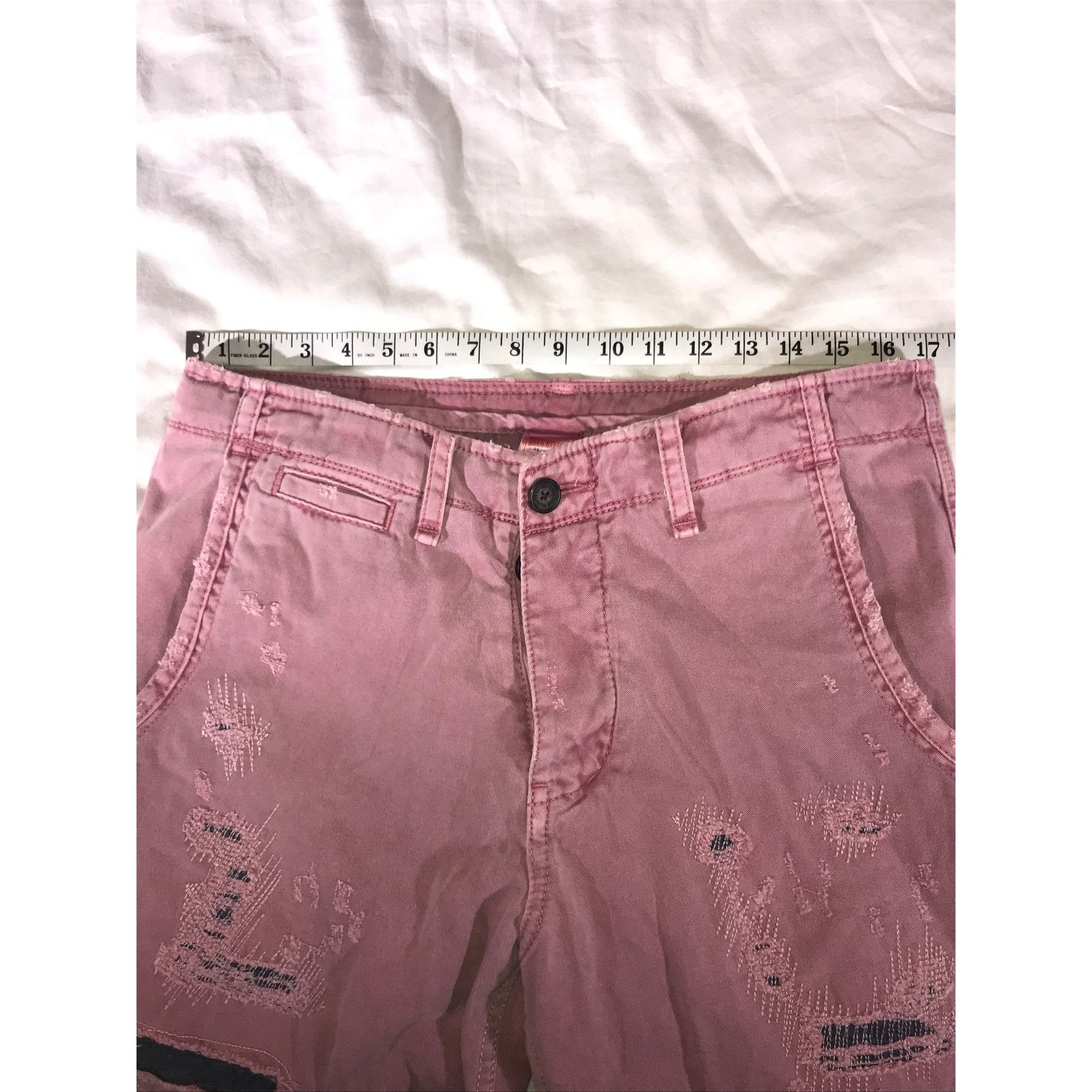 Designer True Religion Women's Pink/Blue Distressed Straight Leg Jean Size 32" / US 10 / IT 46 - 5 Thumbnail