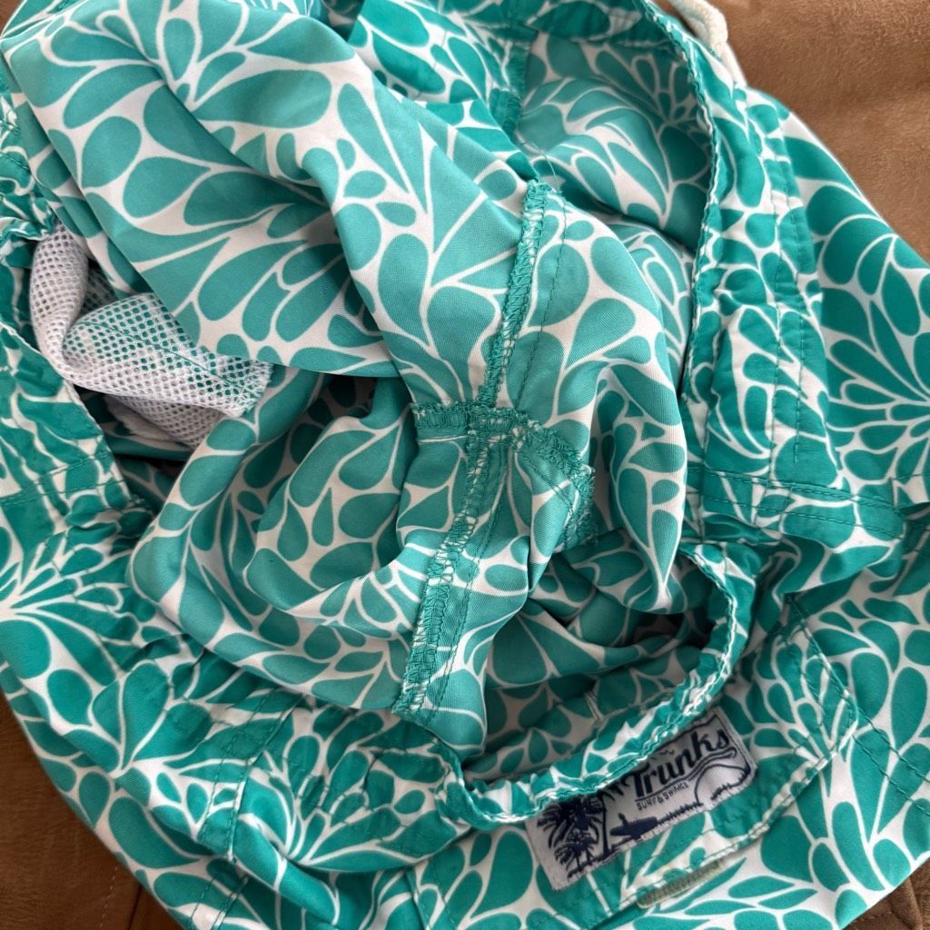 Other Trunks Surf & Swim Mens Swim Trunks Board Shorts Green $54 S Size US 30 / EU 46 - 8 Thumbnail