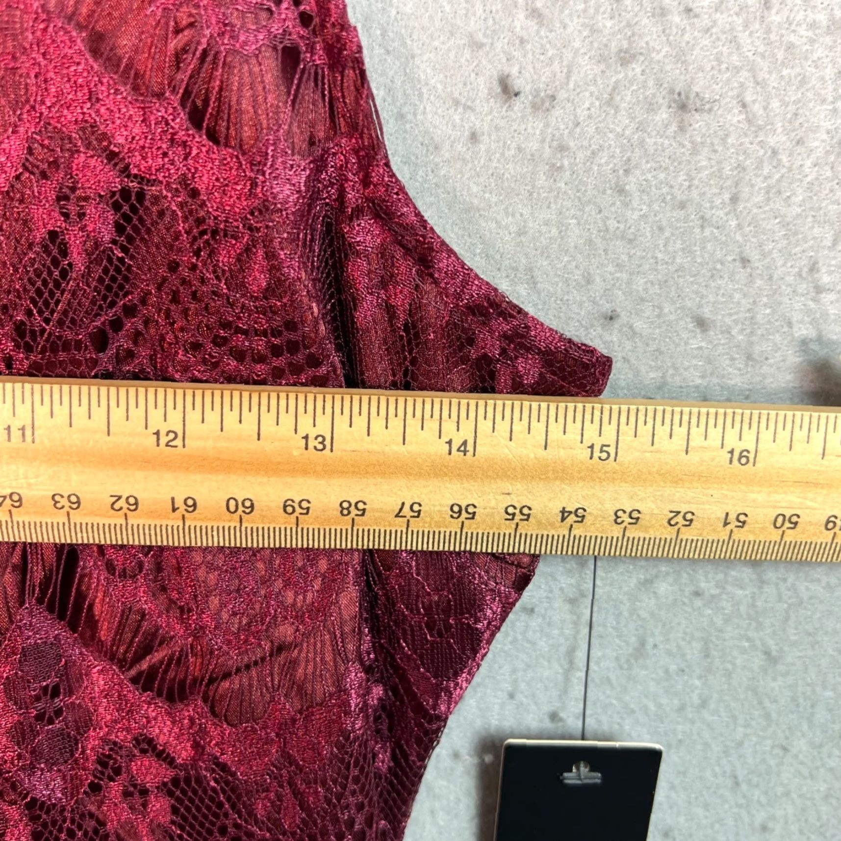 VINTAGE Lulus Burgundy Lace Maxi Dress XS With Cap Sleeves & Tiered Ruffles  Dress Womens XS Burgundy Lace Maxi Cap Sleeves Tiered Ruffles 90s/2000s