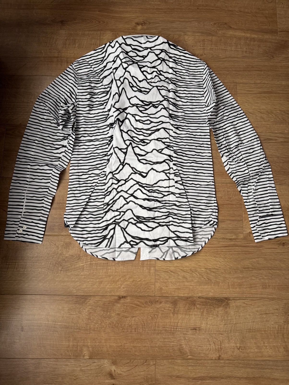 Marc Jacques Burton MJB joy division unknown pleasures shirt Size 42L - 3 Thumbnail