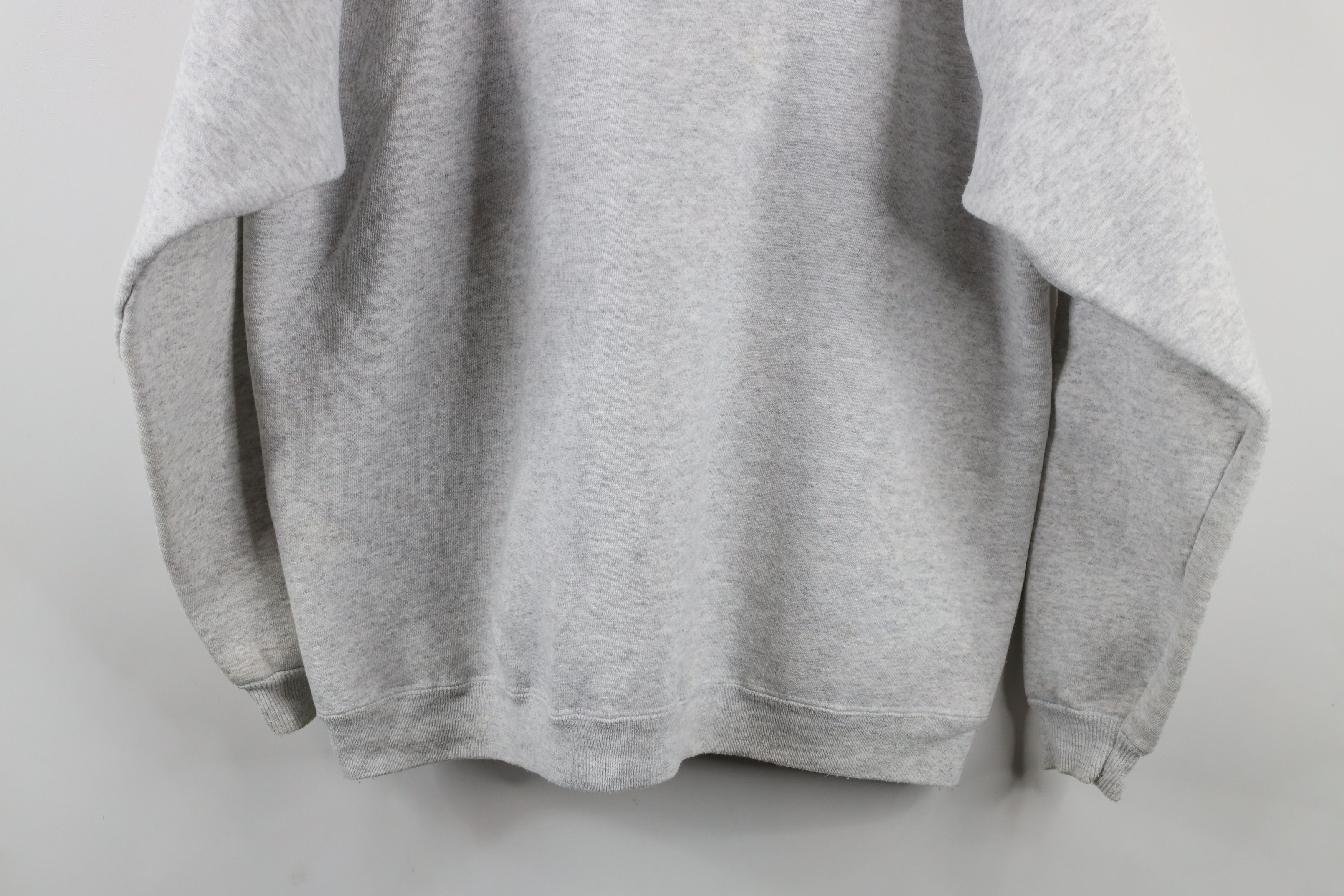 Vintage Vintage 90s The Peaceful Woods Sweatshirt Heather Gray USA Size US XL / EU 56 / 4 - 14 Thumbnail