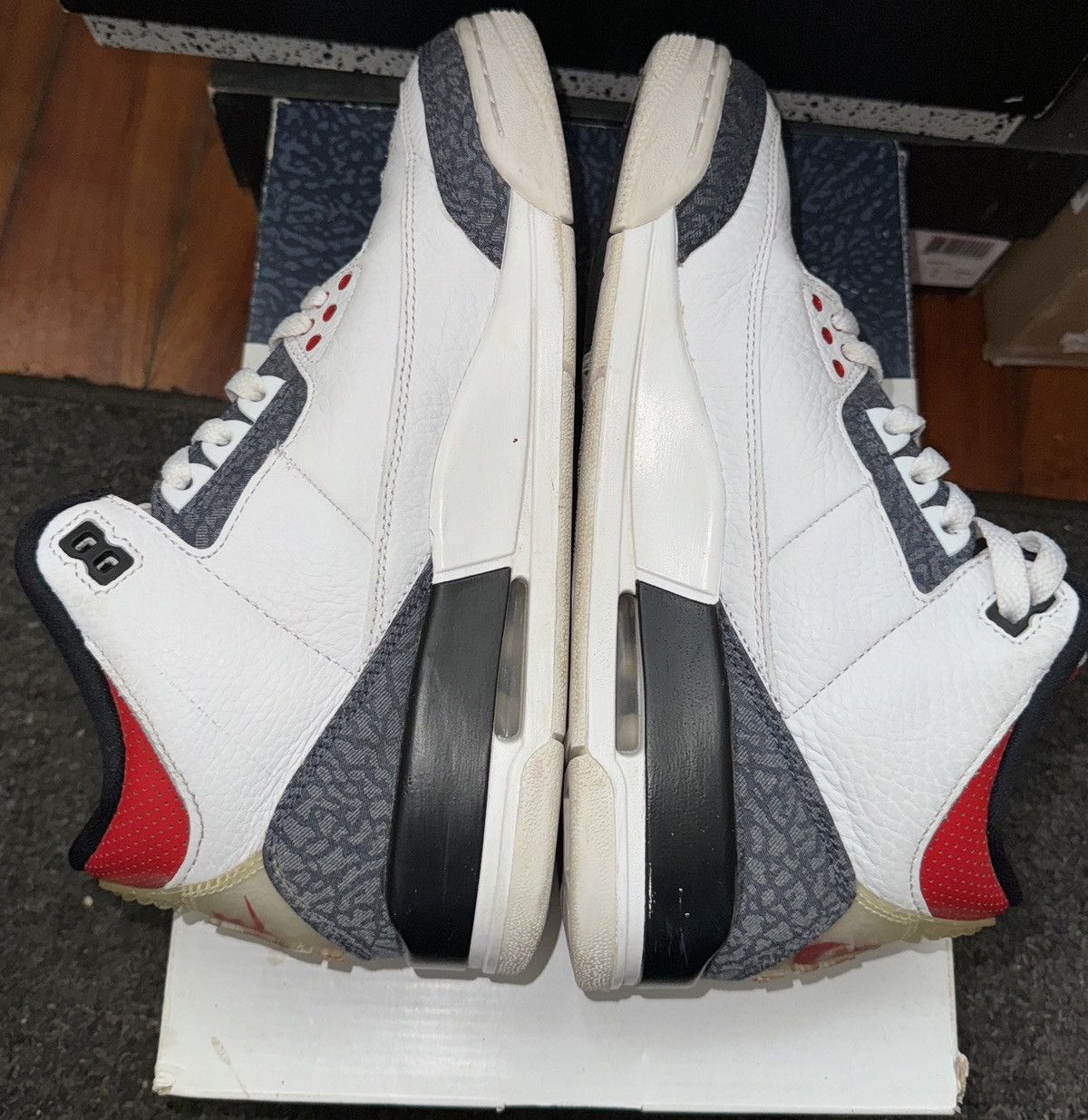 Jordan Brand Used Air Jordan 3 Retro Denim SE “Fire Red” Size US 8 / EU 41 - 2 Thumbnail