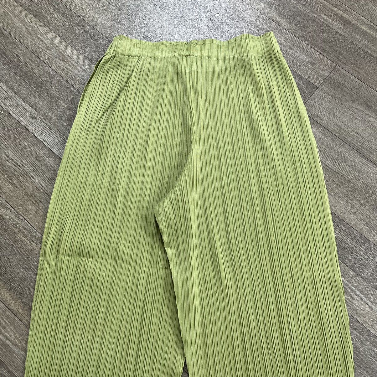 Pleats Please Issey Miyake Vintage Pleats Please Issey Miyake Green Monthly June Pants Size US 28 / EU 44 - 19 Thumbnail