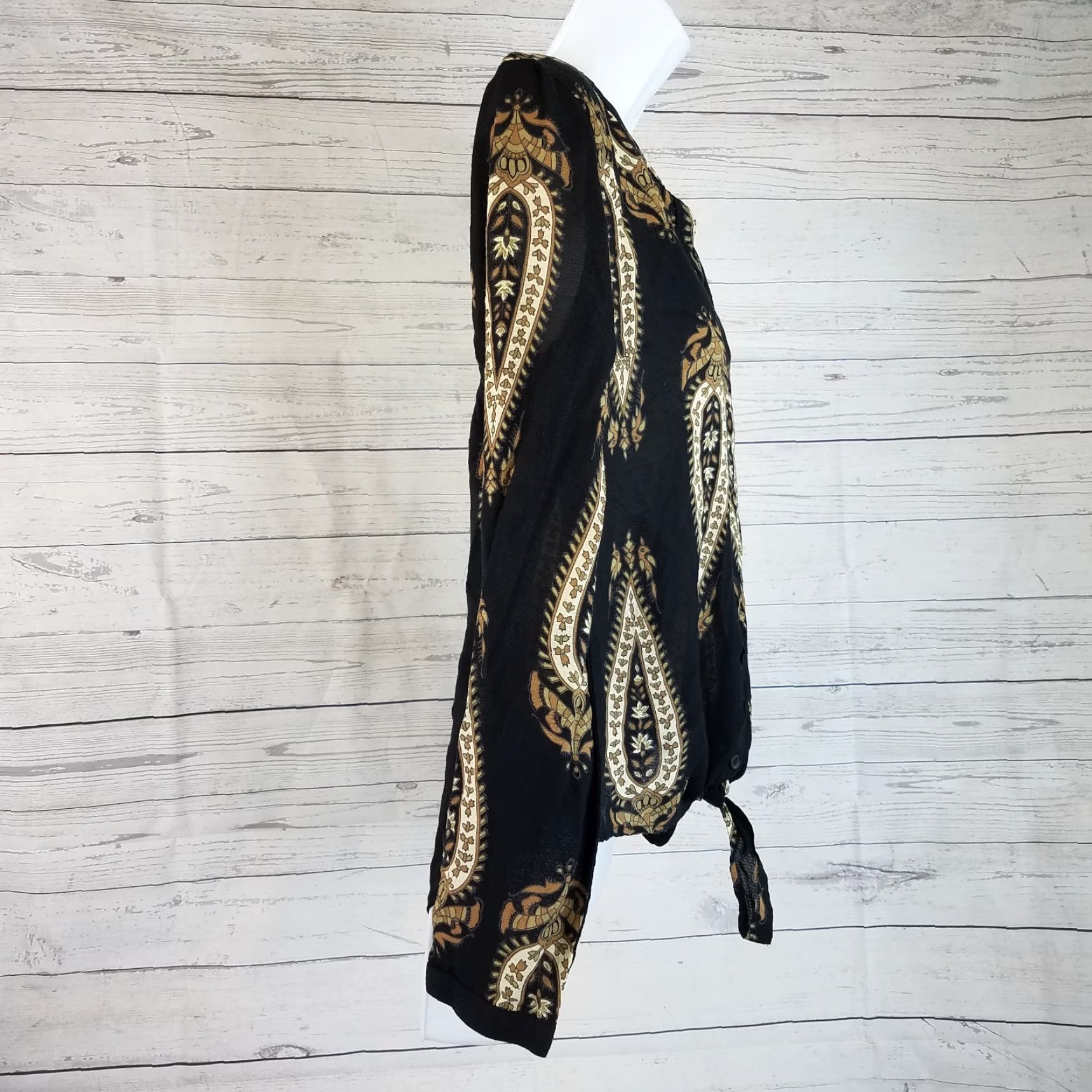 Lucky Brand VINTAGE Lucky Brand Blouse Womens Black Small Button Front Long Sleeve Rayon Size S / US 4 / IT 40 - 2 Thumbnail