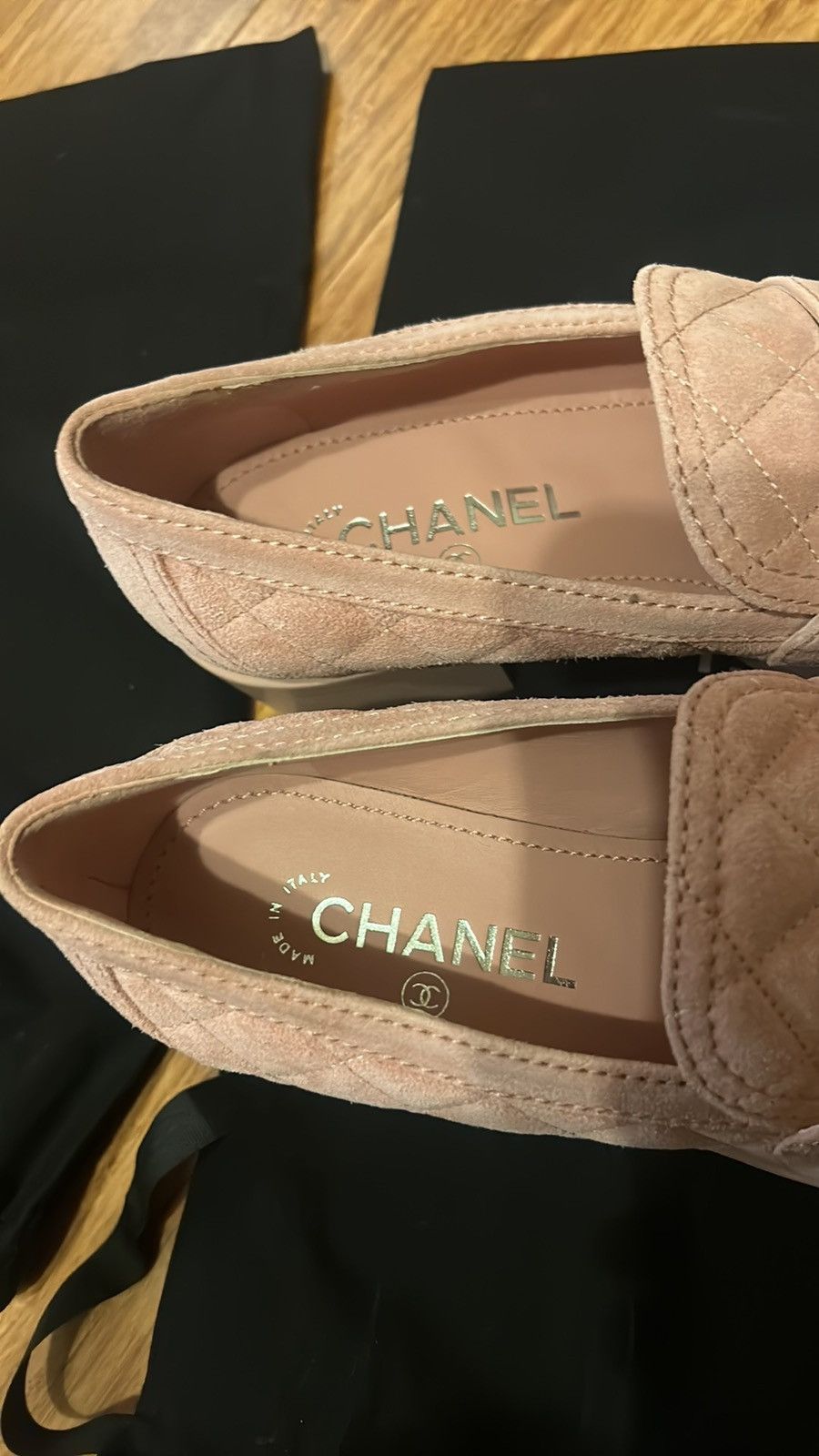 Chanel Chanel Quilted Suede CC Heart Loafers Pink size 38.5 Size US 8.5 / IT 38.5 - 4 Thumbnail