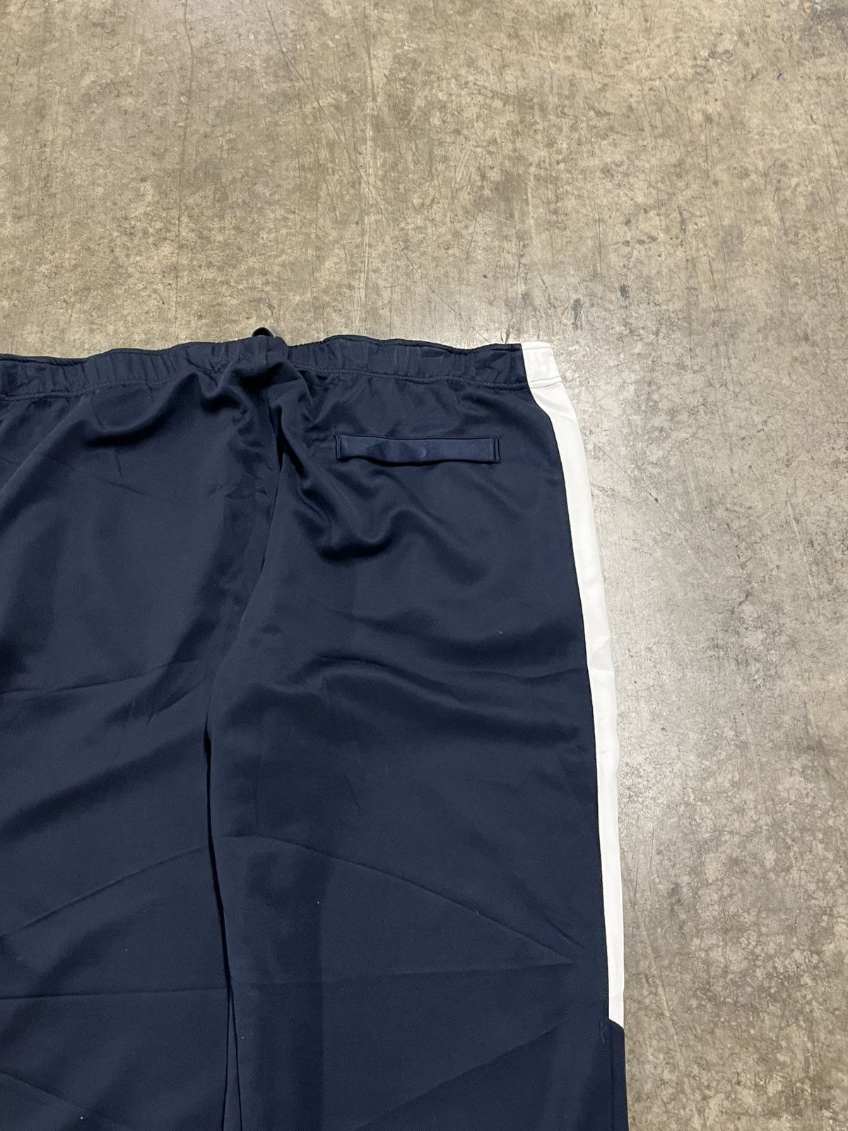 Nike × Vintage Nike baggy fit sweatpants wide leg athletic streetwear cozy Size US 38 / EU 54 - 10 Thumbnail