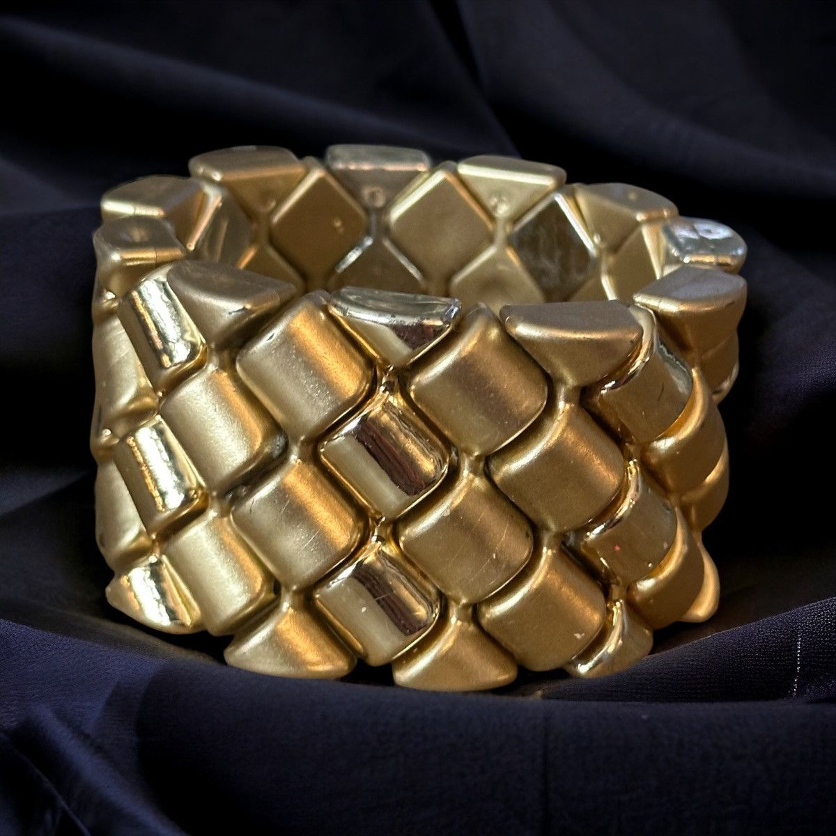 Other Chunky gold tone woven stretch bracelet Size ONE SIZE - 1 Thumbnail