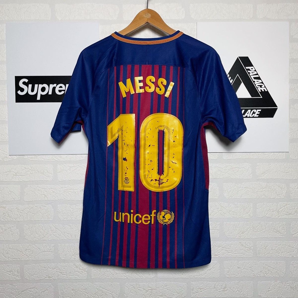 Nike Messi FC Barcelona 2017-2018 Shirt Nike Size US S / EU 44-46 / 1 - 1 Thumbnail
